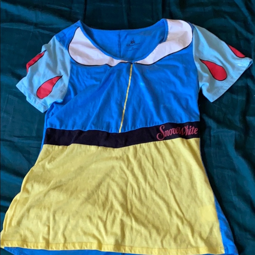 Disney Snow White shirt